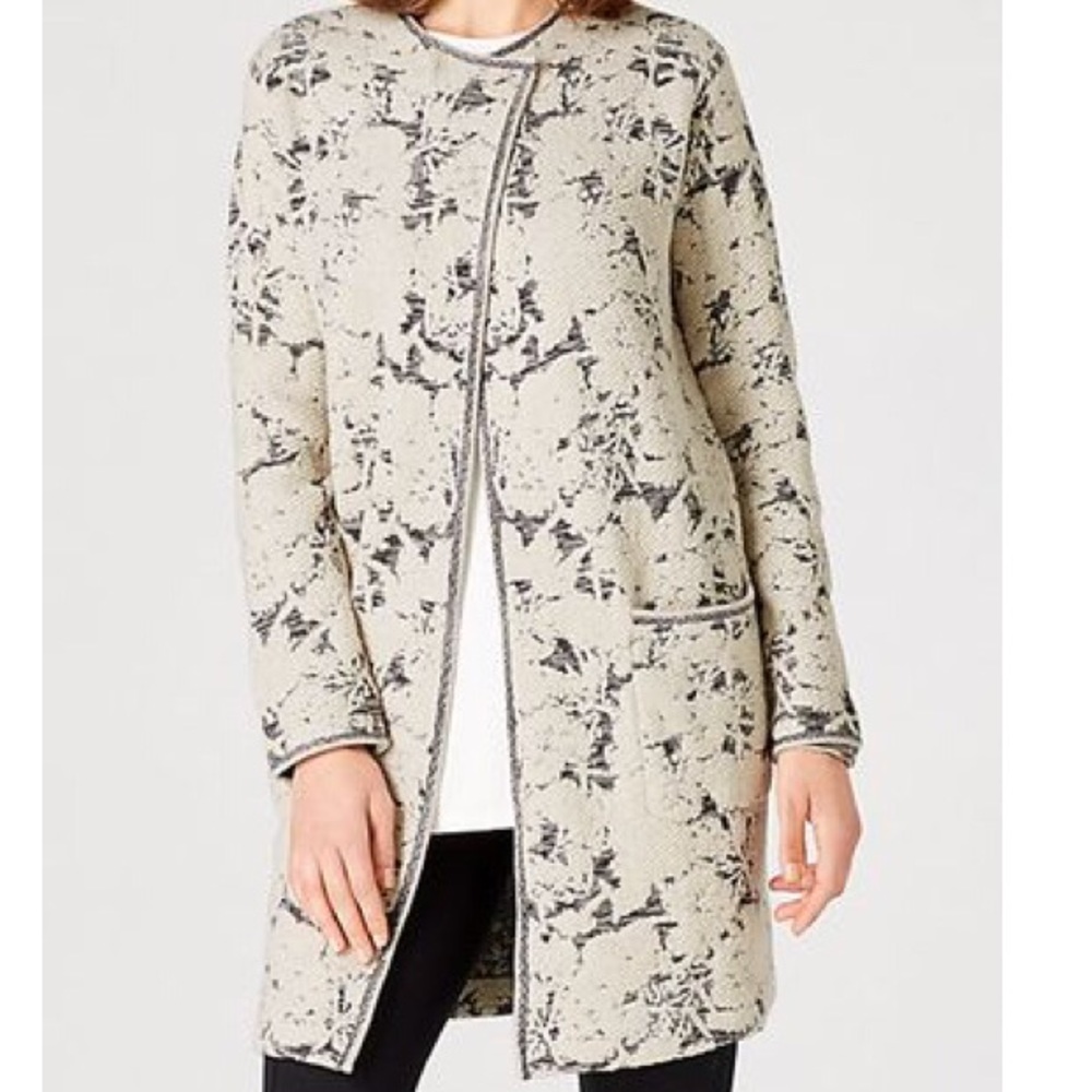 NWT J.Jill Floral jacquard topper XL.